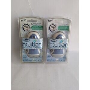 Schick Intuition Sensitive Skin Razor NOS 2003 Original Smaller Handle NIP